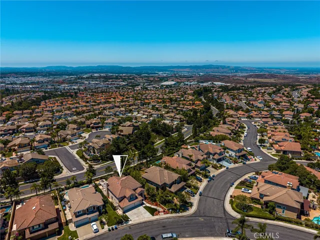 25 La Perla, Lake Forest, California 92610