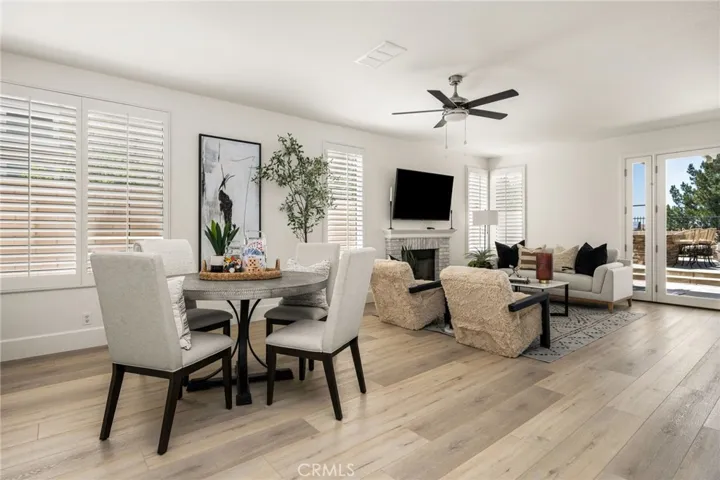 25 La Perla, Lake Forest, California 92610