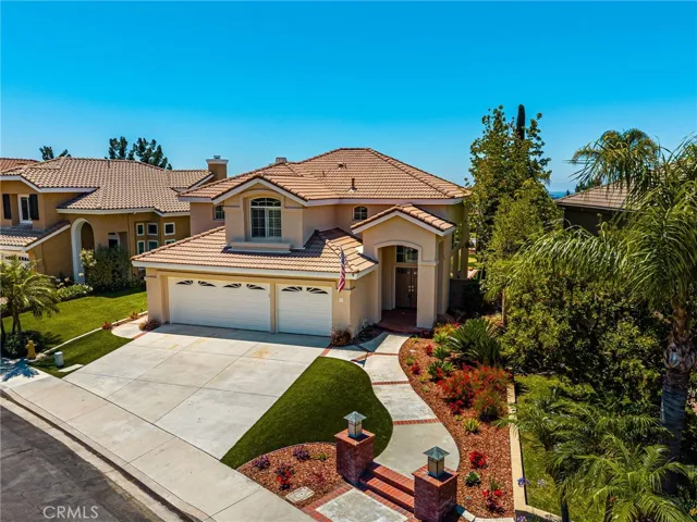 25 La Perla, Lake Forest, California 92610
