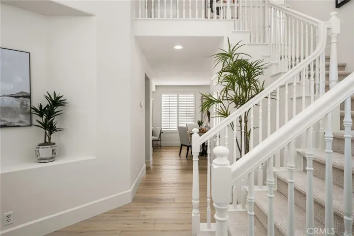25 La Perla, Lake Forest, California 92610