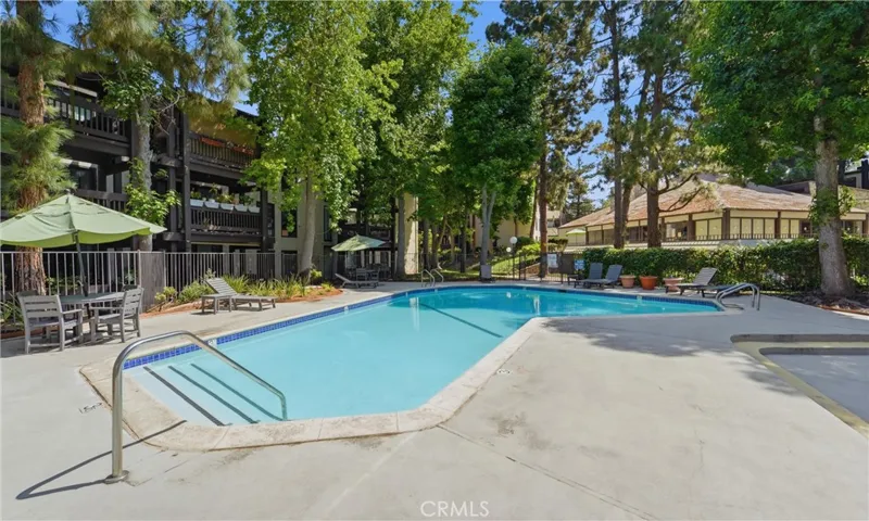 7740 Redlands, Playa Del Rey, California 90293