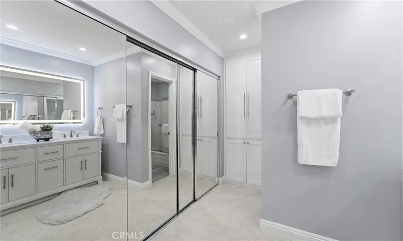 7740 Redlands, Playa Del Rey, California 90293
