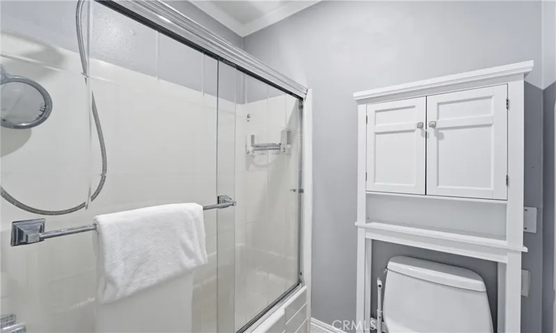 7740 Redlands, Playa Del Rey, California 90293