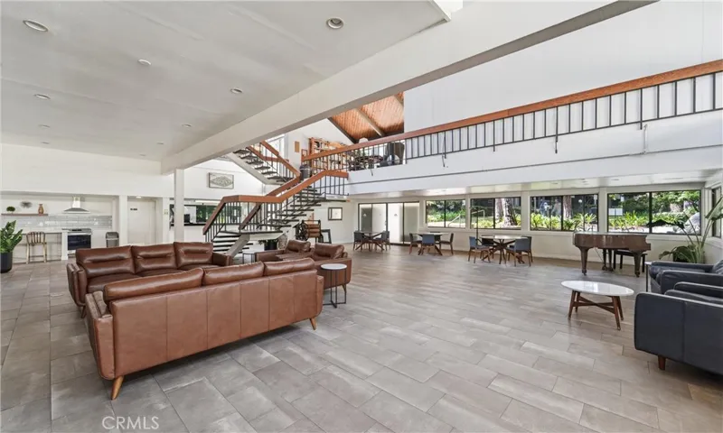 7740 Redlands, Playa Del Rey, California 90293