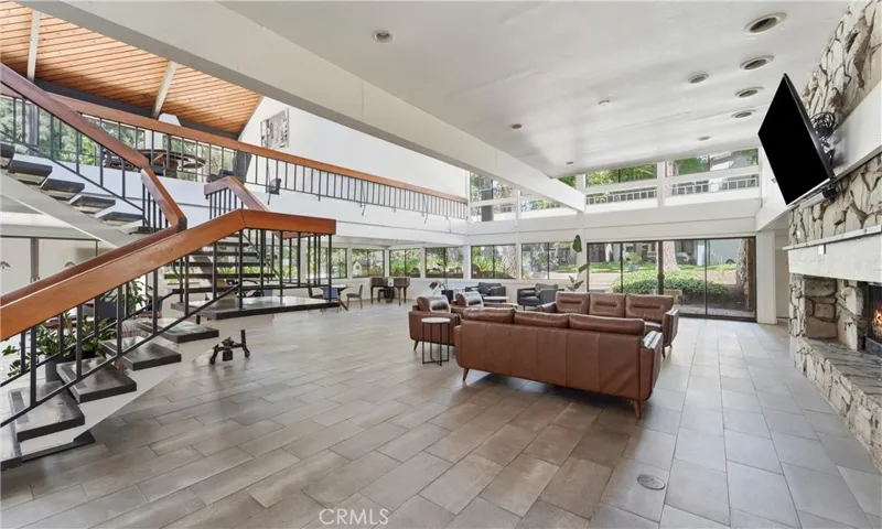 7740 Redlands, Playa Del Rey, California 90293