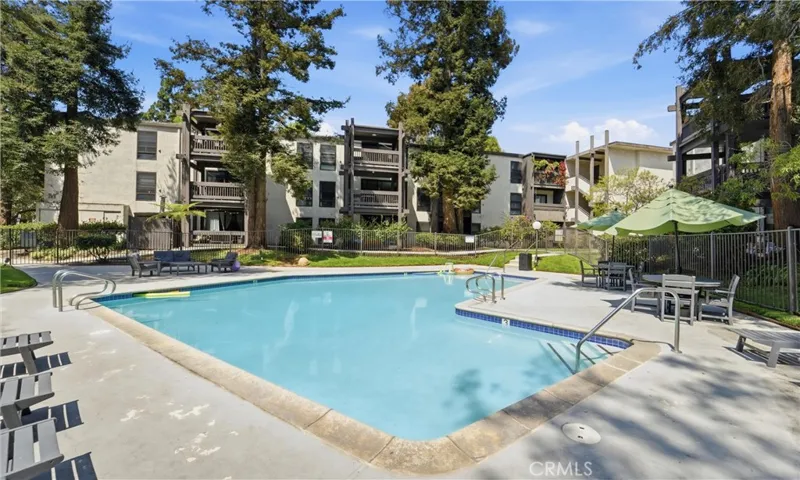 7740 Redlands, Playa Del Rey, California 90293