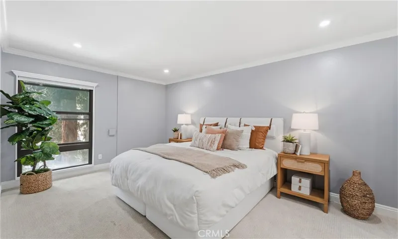 7740 Redlands, Playa Del Rey, California 90293