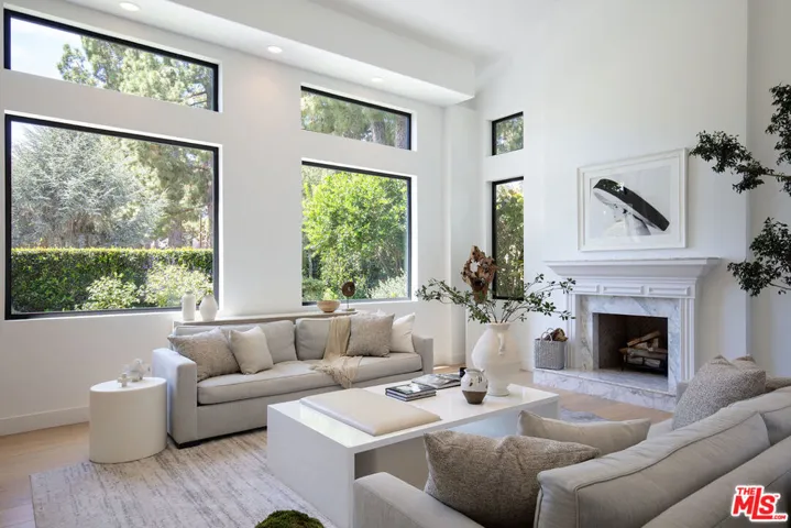 703 25th Street, Santa Monica, California 90402