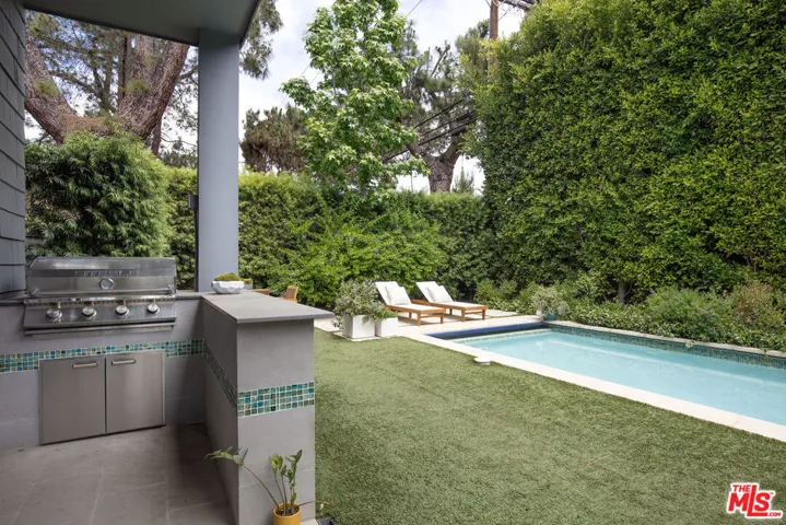 703 25th Street, Santa Monica, California 90402