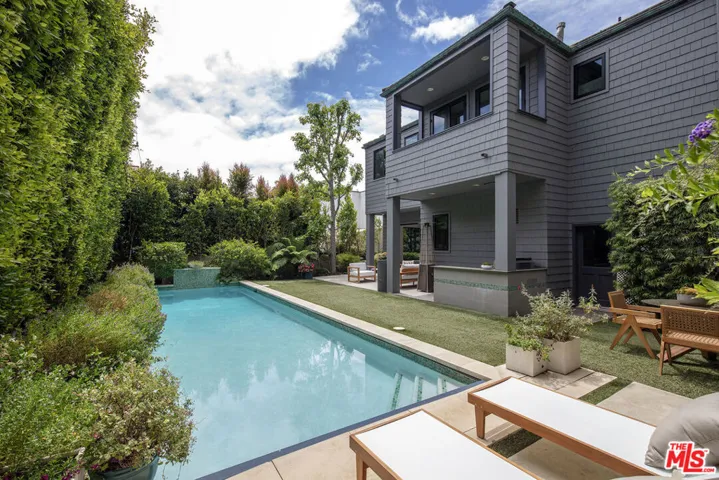 703 25th Street, Santa Monica, California 90402