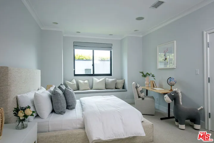 703 25th Street, Santa Monica, California 90402