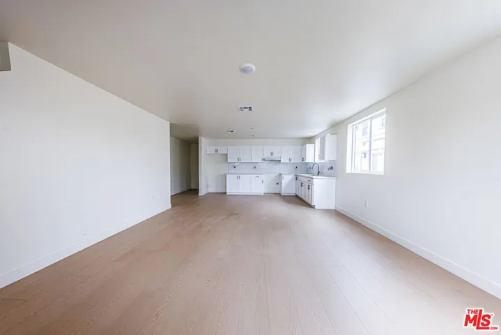 946 E 21st Street, Los Angeles, California 90011