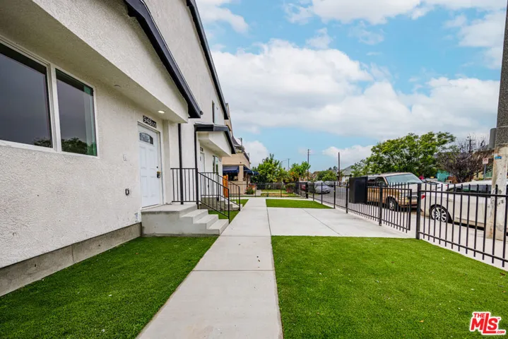946 E 21st Street, Los Angeles, California 90011
