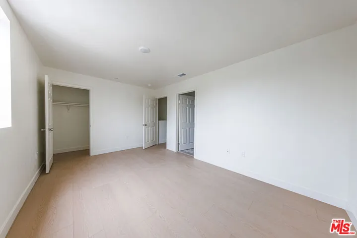 946 E 21st Street, Los Angeles, California 90011