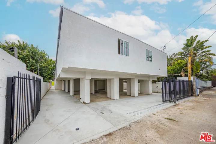 946 E 21st Street, Los Angeles, California 90011