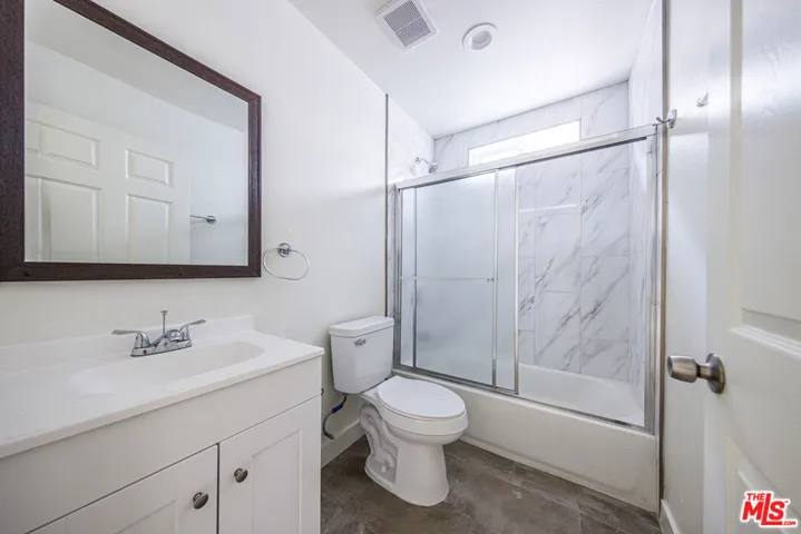 946 E 21st Street, Los Angeles, California 90011