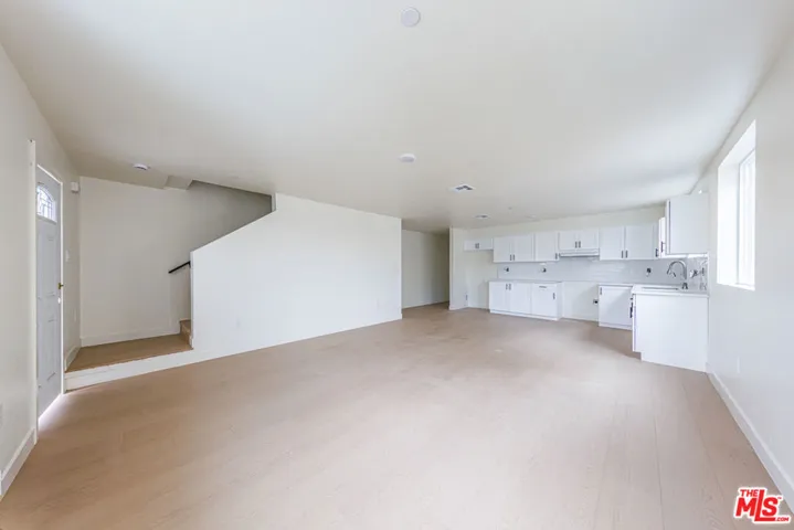 946 E 21st Street, Los Angeles, California 90011