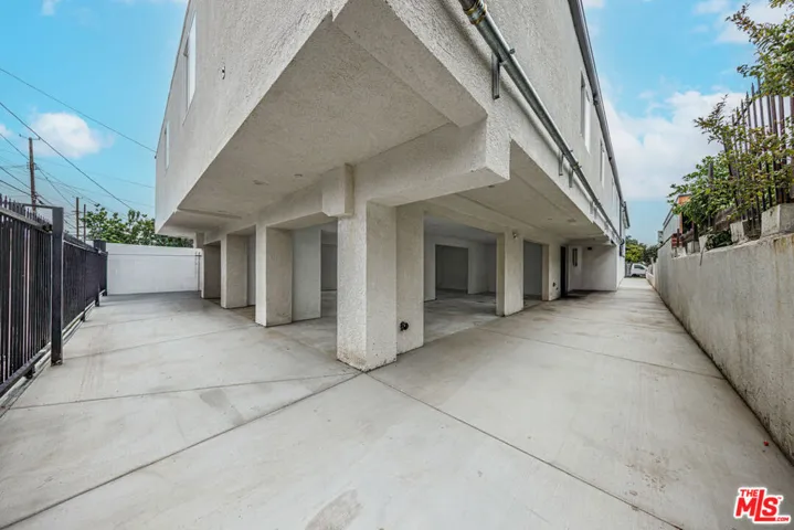 946 E 21st Street, Los Angeles, California 90011