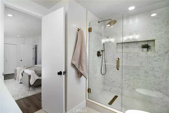 5655 Ramara Avenue, Woodland Hills, California 91367