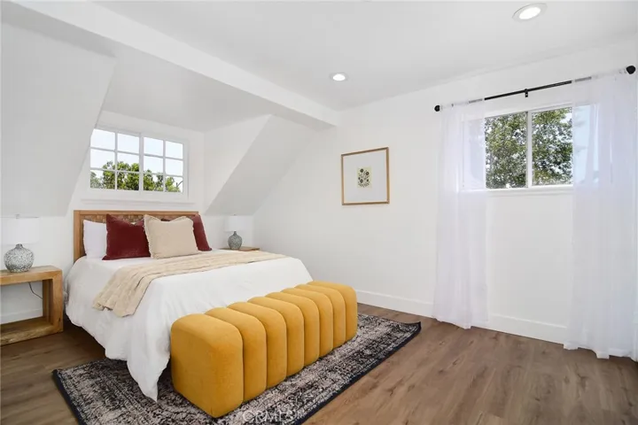 5655 Ramara Avenue, Woodland Hills, California 91367
