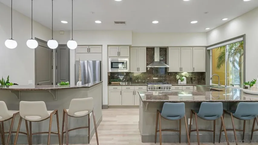 10848 Scripps Ranch Blvd. 205, San Diego, California 92131