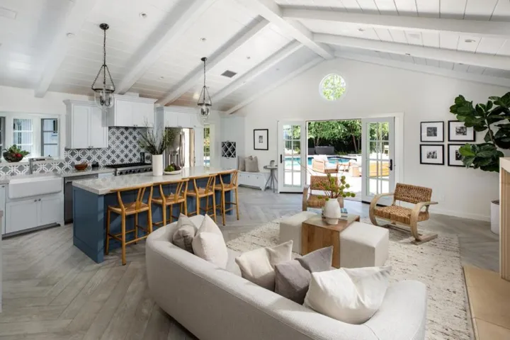 14 Flood Circle, Atherton, California 94027