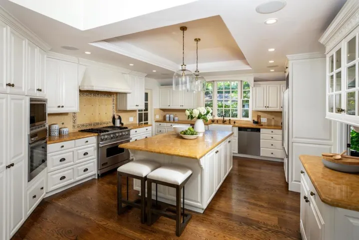 14 Flood Circle, Atherton, California 94027