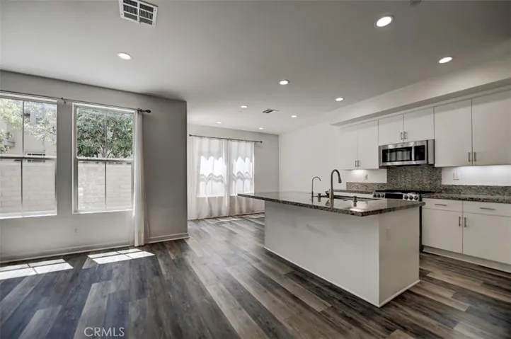 39 Prominence, Lake Forest, California 92630