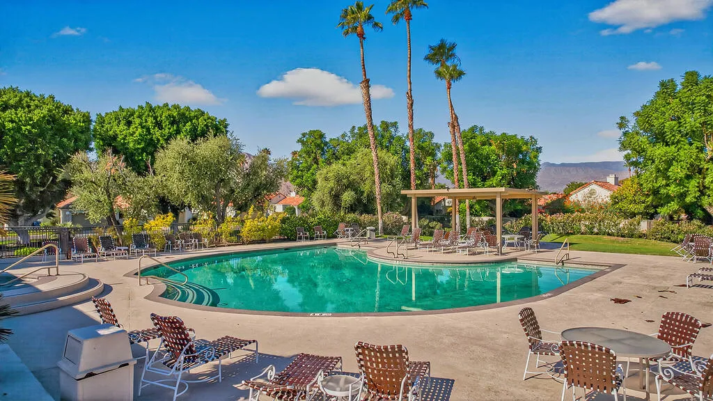pool pool