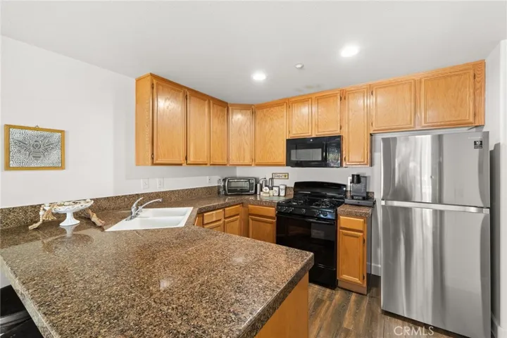 13310 Spring Valley B, Victorville, California 92395