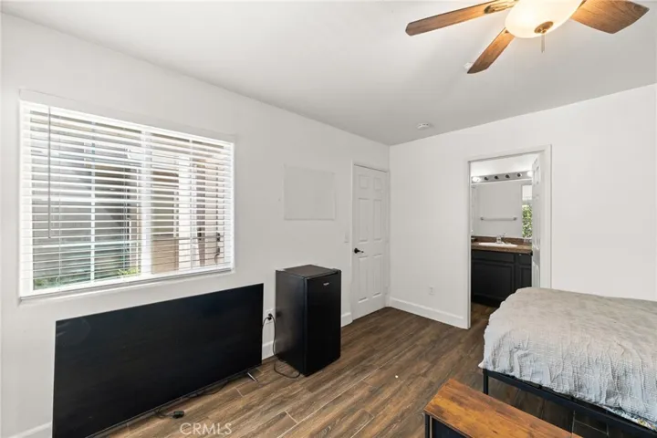13310 Spring Valley B, Victorville, California 92395