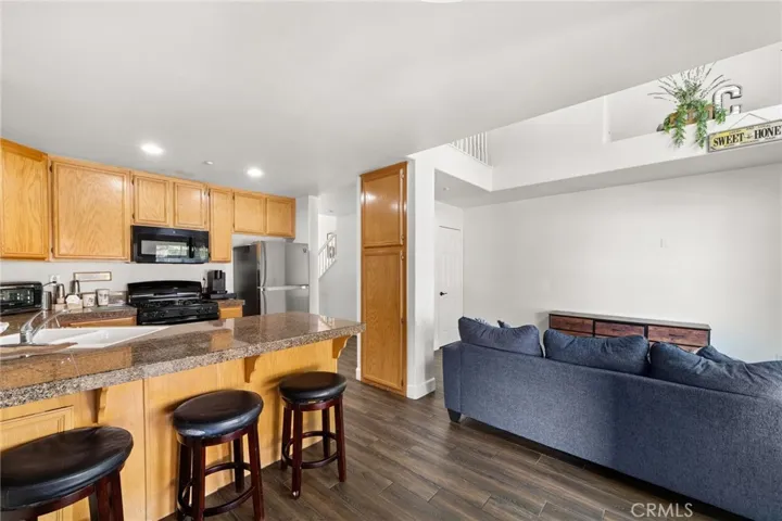 13310 Spring Valley B, Victorville, California 92395