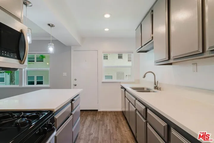 3622 Kalsman Drive 2, Los Angeles, California 90016