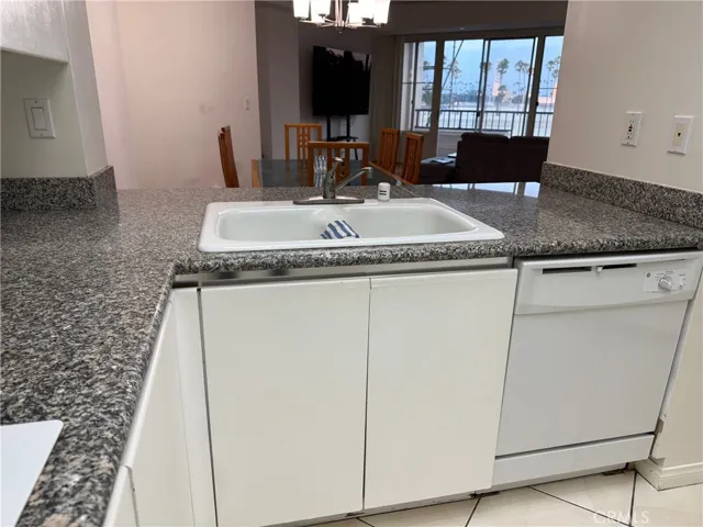 850 E Ocean Boulevard B3, Long Beach, California 90802