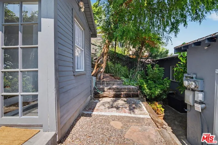 2449 Riverside Place, Los Angeles, California 90039