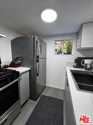 2449 Riverside Place, Los Angeles, California 90039