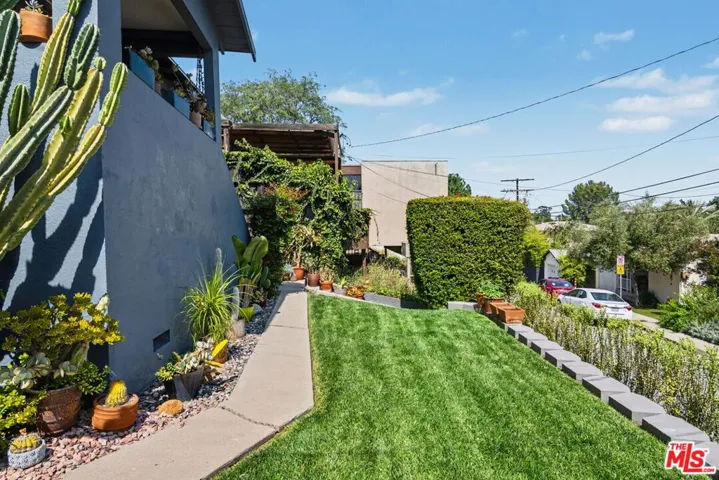2449 Riverside Place, Los Angeles, California 90039