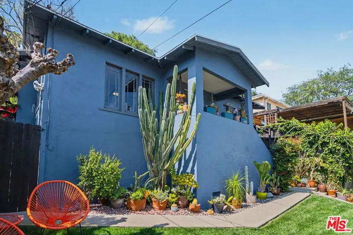 2449 Riverside Place, Los Angeles, California 90039
