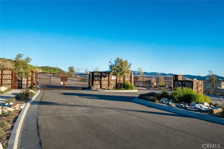 17806 Top Court, Canyon Country, California 91350