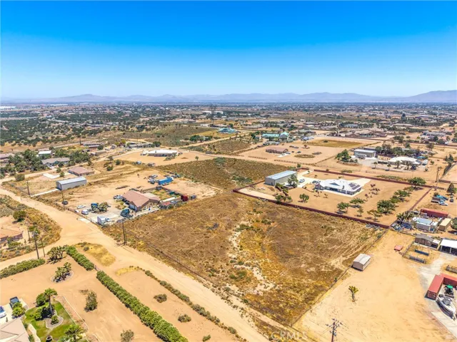 6589 Fremontia Road, Oak Hills, California 92344