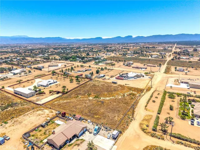 6589 Fremontia Road, Oak Hills, California 92344