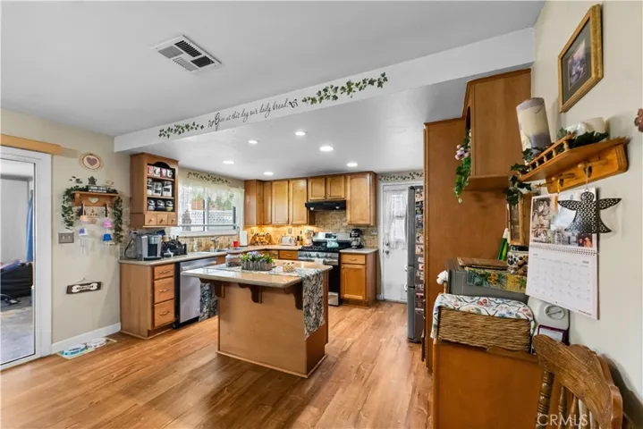2038 E Avenue R12, Palmdale, California 93550