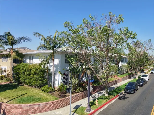 953 E Carson, Long Beach, California 90807