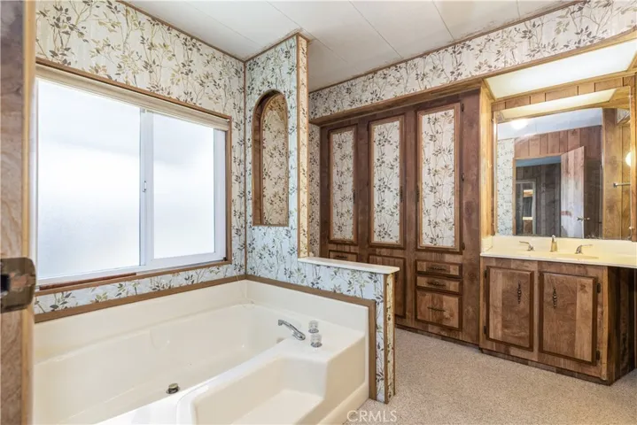 106 Vista, Paso Robles, California 93446