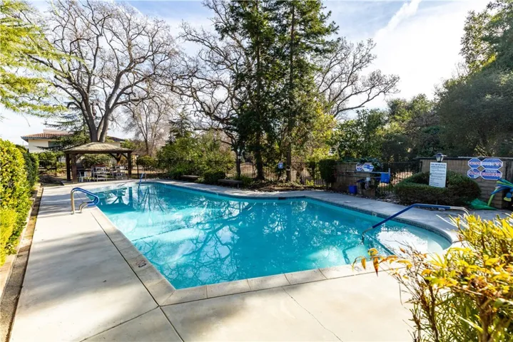 106 Vista, Paso Robles, California 93446