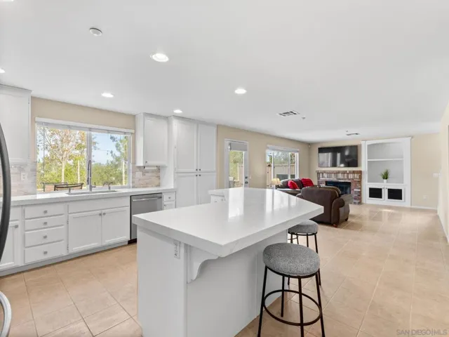 , Vista, California 92081