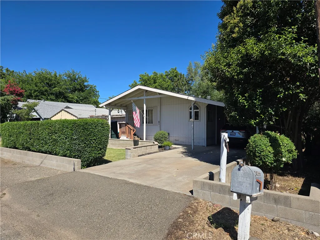 24366 Electric Ave