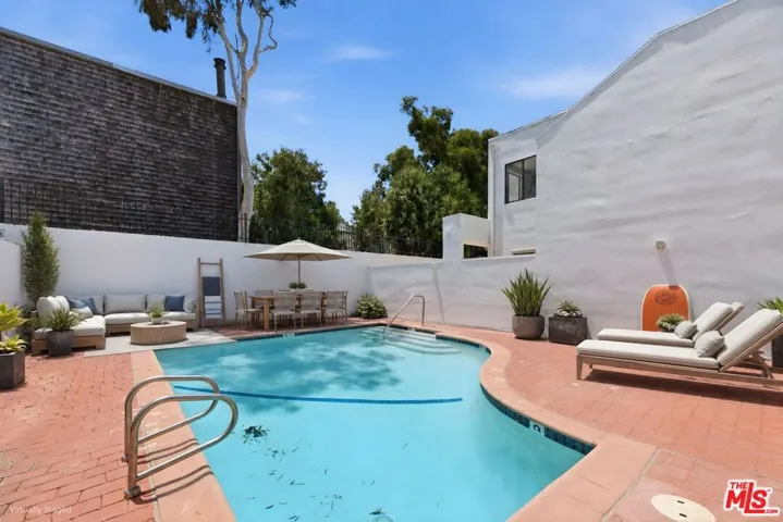 29221 Heathercliff Road 9, Malibu, California 90265