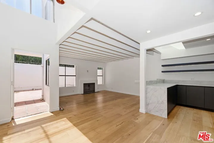 29221 Heathercliff Road 9, Malibu, California 90265