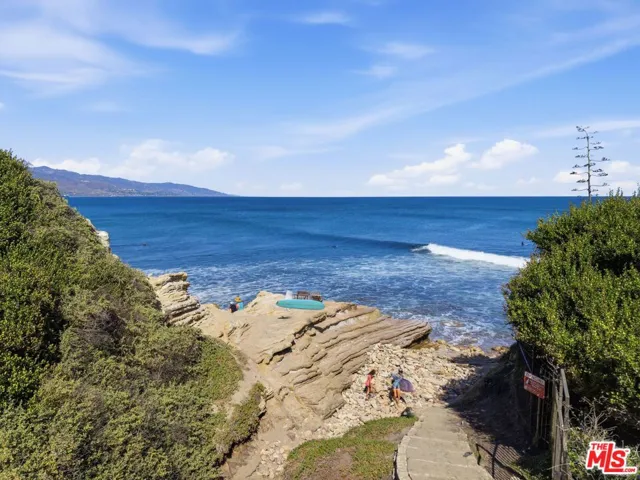29221 Heathercliff Road 9, Malibu, California 90265
